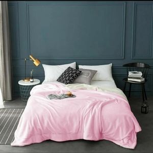 💖 SOLD💖💖 kind size pink velvet bed comforter